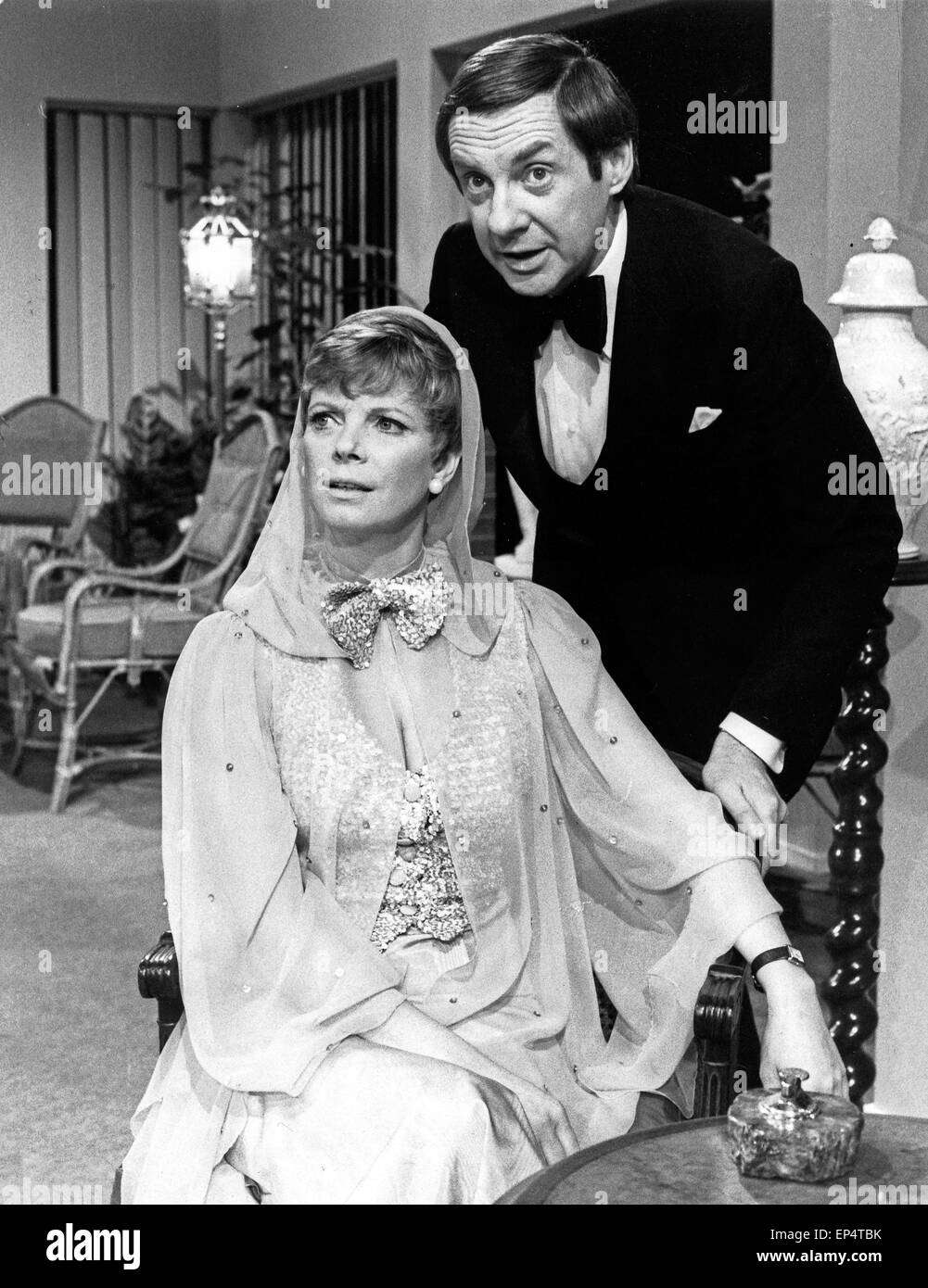 Ein Paar verrücktes, Fernsehserie, Deutschland 1977 - 1980, Sketchserie, Darsteller: Harald Juhnke, Grit Böttcher Foto Stock