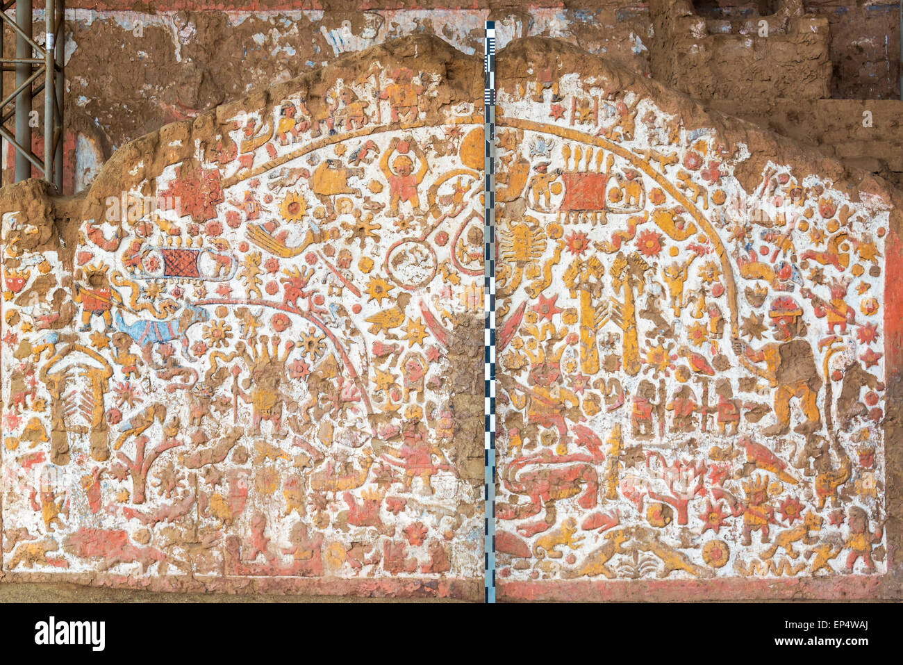 Antica murale su Huaca de la Luna in Trujillo, Perú Foto Stock