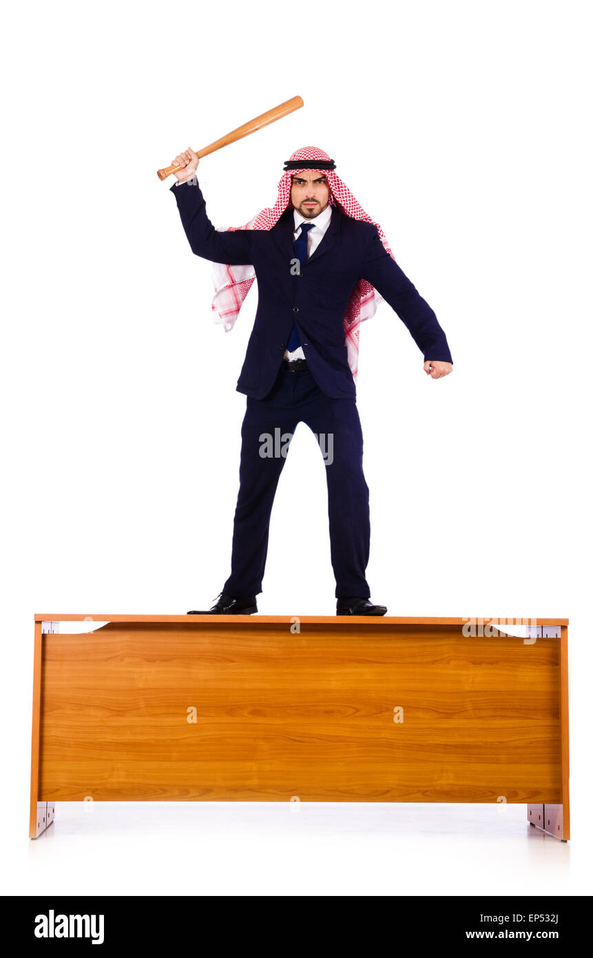 Imprenditore arabo di colpire con la mazza da baseball Foto Stock