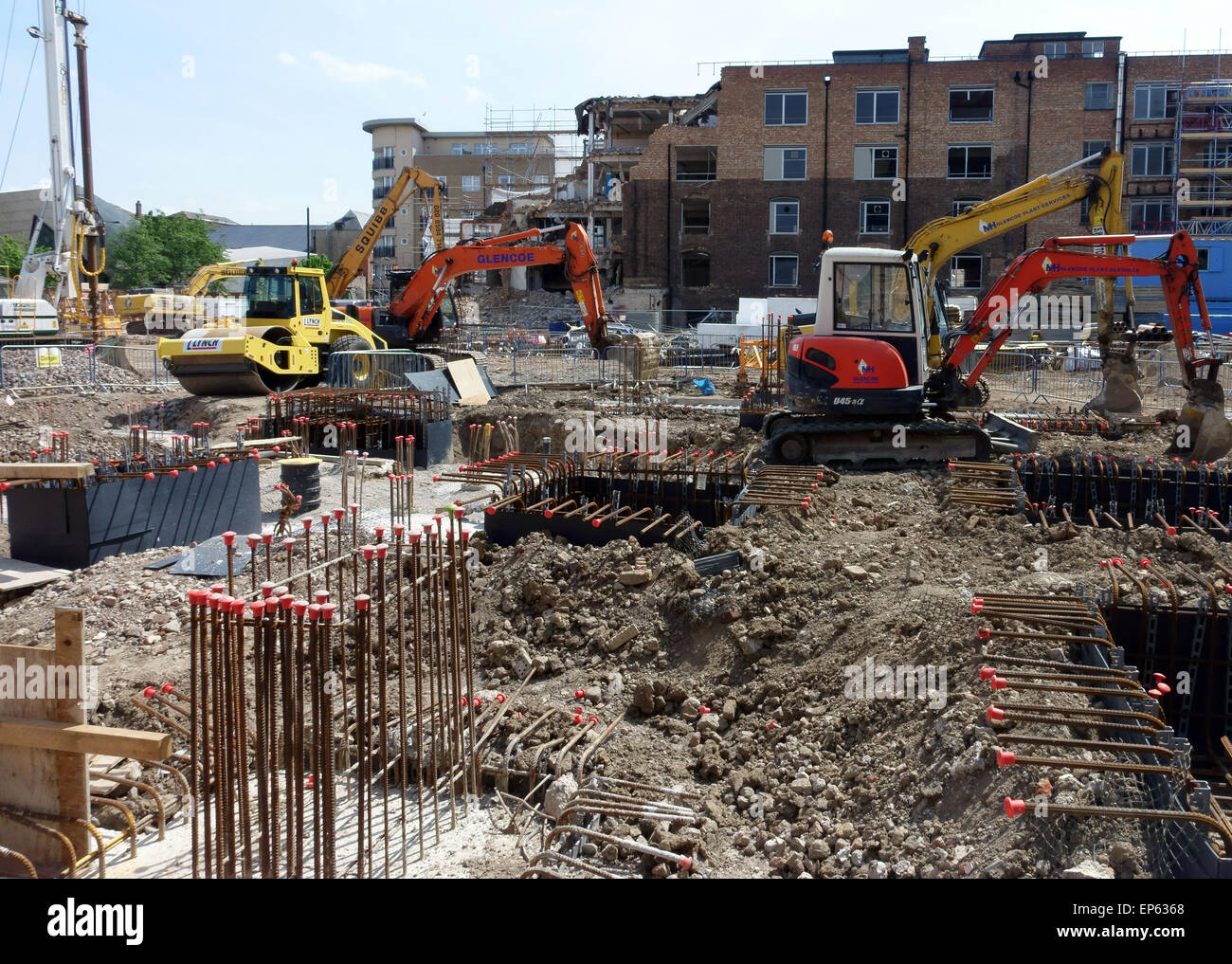 Fondazioni essendo prevista per i nuovi studenti blocco di alloggio nel nord di Londra Foto Stock