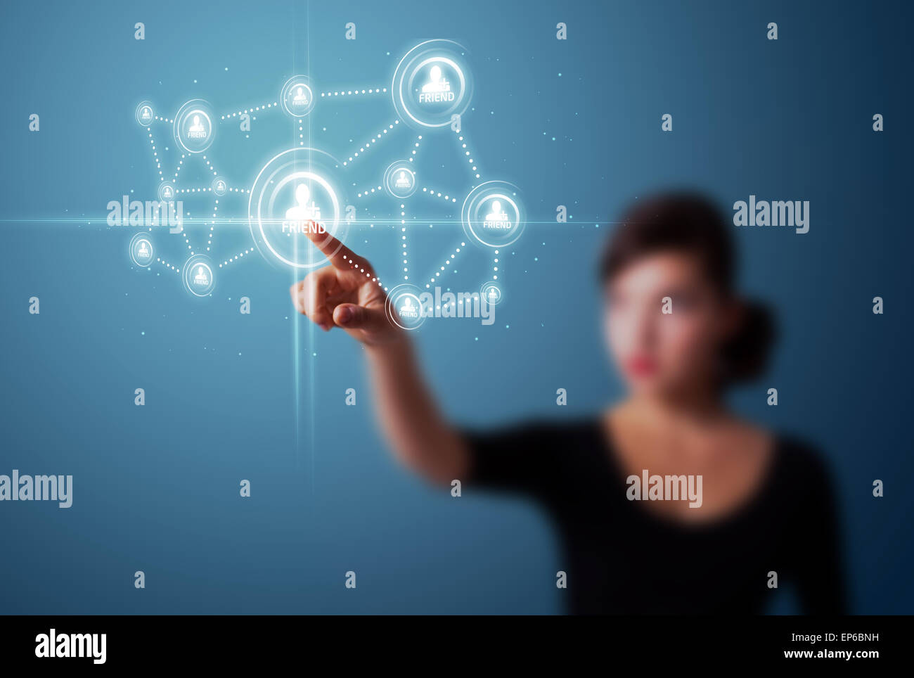 Imprenditrice premendo sociale moderno tipo di icone Foto Stock