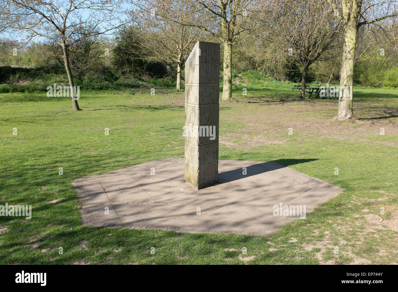 Memoriale al cinquantesimo anniversario dello sbarco in Normandia in Francia il 6 giugno 1944 Milton Country Park Foto Stock