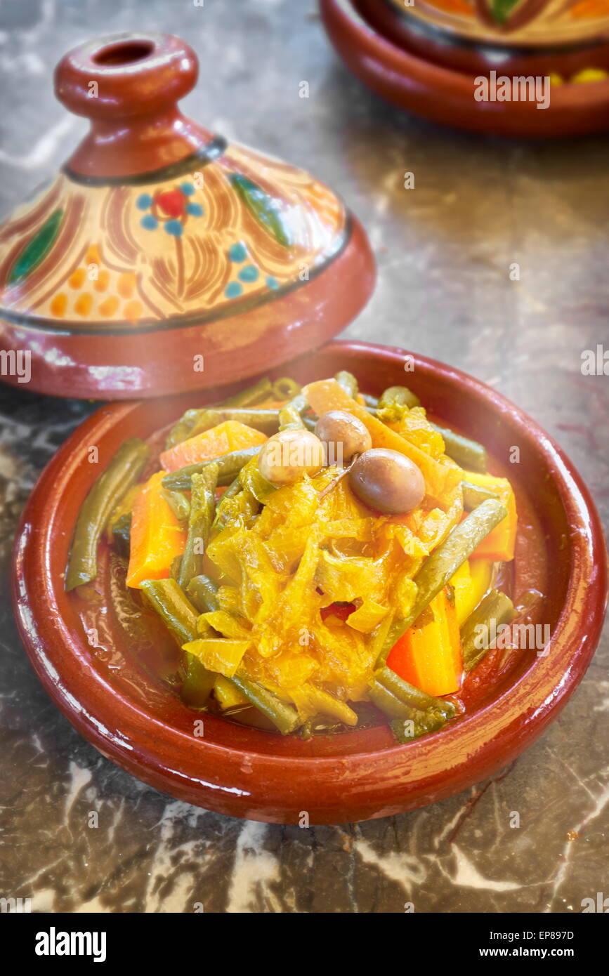 Marocchino tradizionale piatto - tajine. Il Marocco, Africa Foto Stock