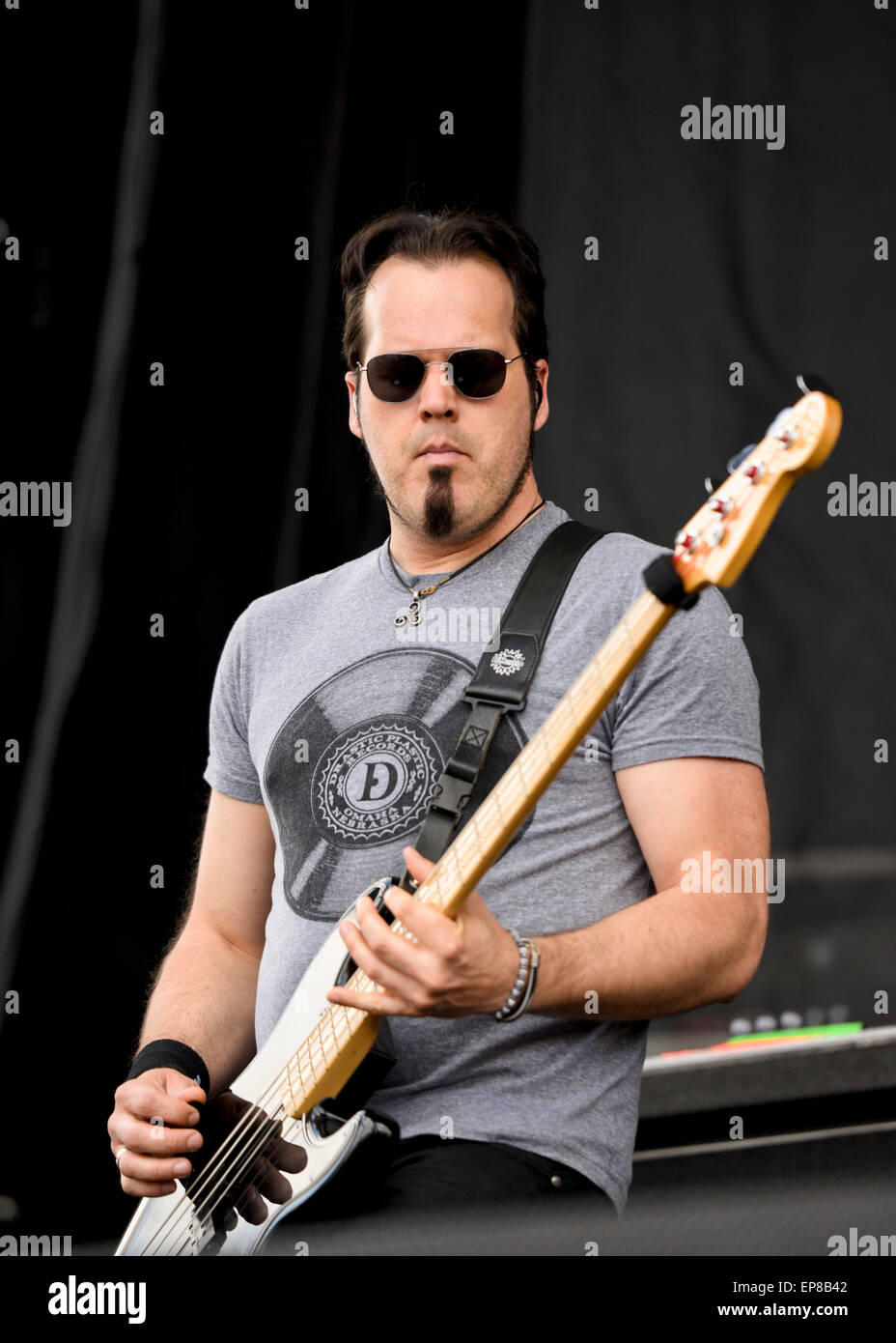 Mark Damon, bassista per la abbastanza temerario effettuando al 'Monster Energy Carolina Rebellion'. Foto Stock