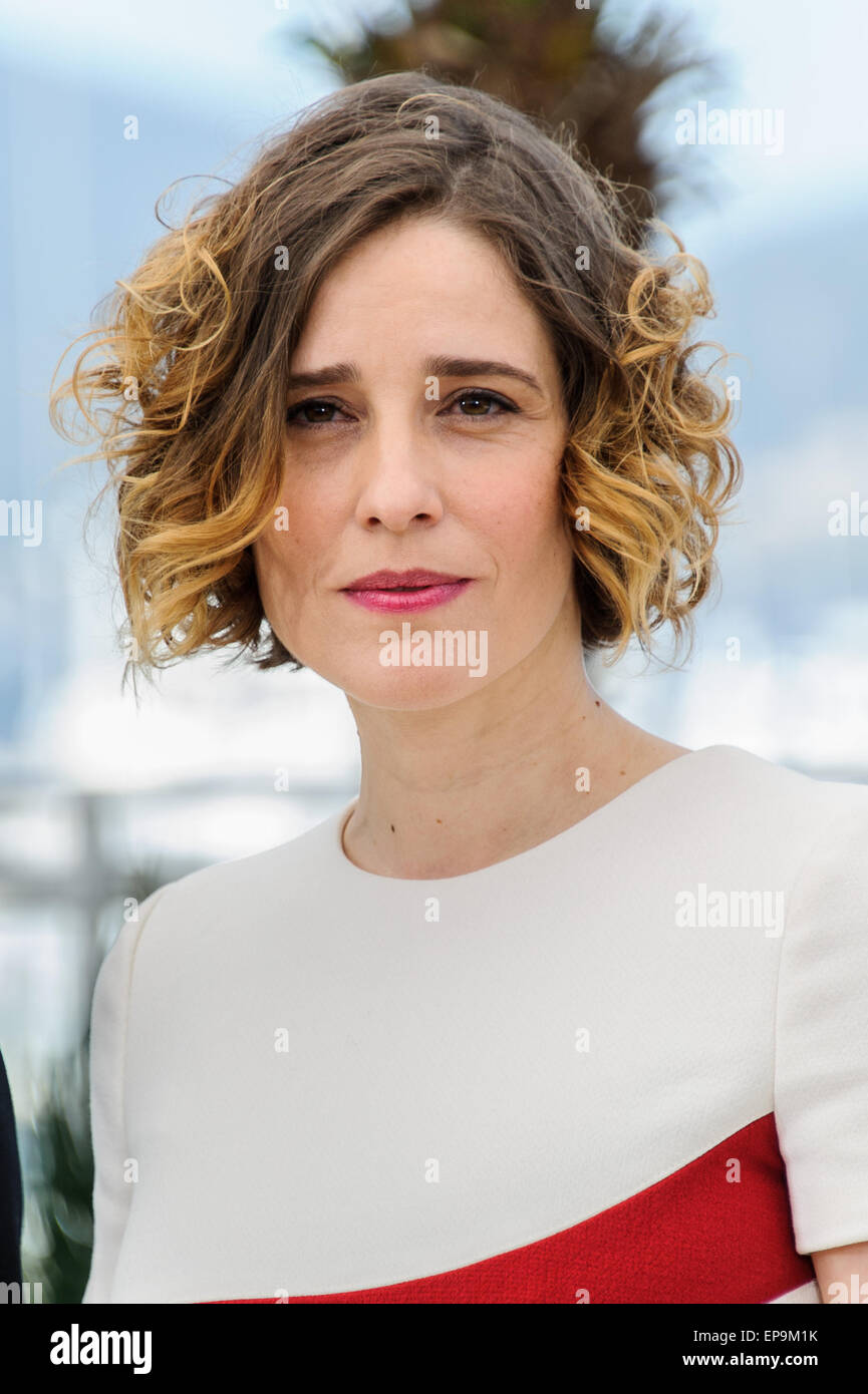 Cannes, Francia. 15 Maggio, 2015. Ariane Labed a photocall per 'l'aragosta' 68a Cannes Film Festival 2015, Palais du Festival di Cannes, Francia il 15 maggio 2015 Credit: James McCauley/Alamy Live News Foto Stock