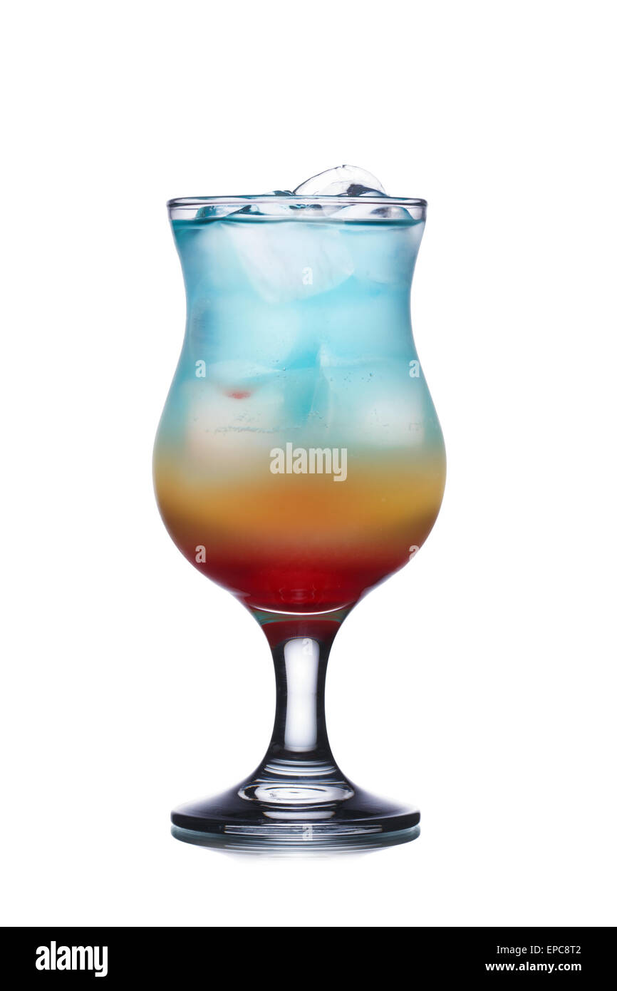 Turchese cocktail alcolico in vetro di uragano. Fresche, aspetto pulito. Foto Stock