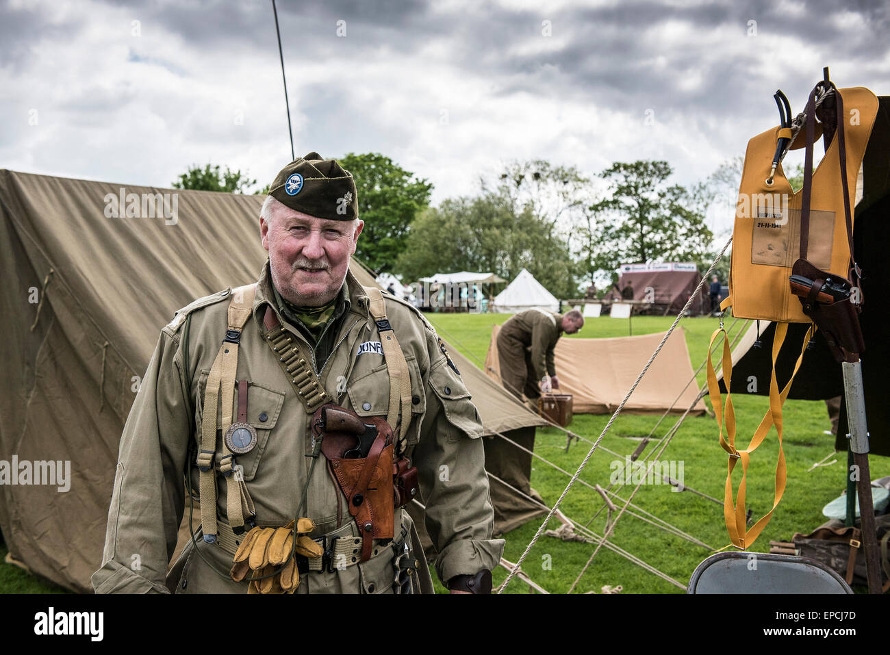 Tempio Cressing Essex, UK. 16 Maggio, 2015. Un militare di re-enactor a "Tempio in guerra" una due giorni di militari e Vintage spettacolo basato nel sud-est dell'Inghilterra. Credito: Gordon Scammell/Alamy Live News. Foto Stock