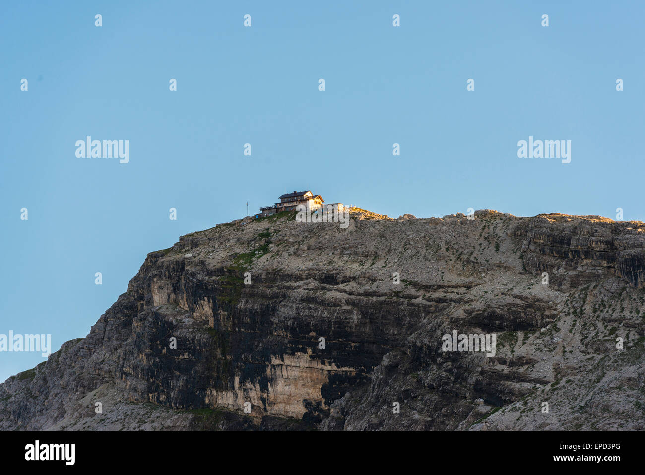 Nuvolau rifugio di montagna in estate, Dolomiti, Italia Foto Stock