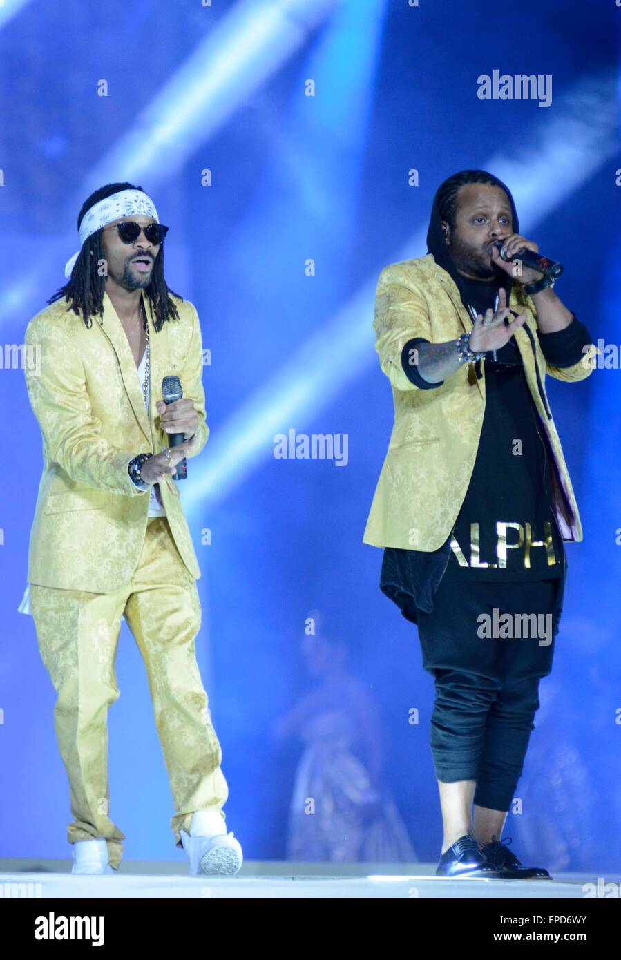 Vienna, Austria. 16 Maggio, 2015. Madcon, Tshawe Baqwa, Yosef Wolde-Mariam di presenze per il Life Ball 2015, Municipio di Vienna, -- Maggio 16, 2015. Credito: Everett Collection Inc/Alamy Live News Foto Stock