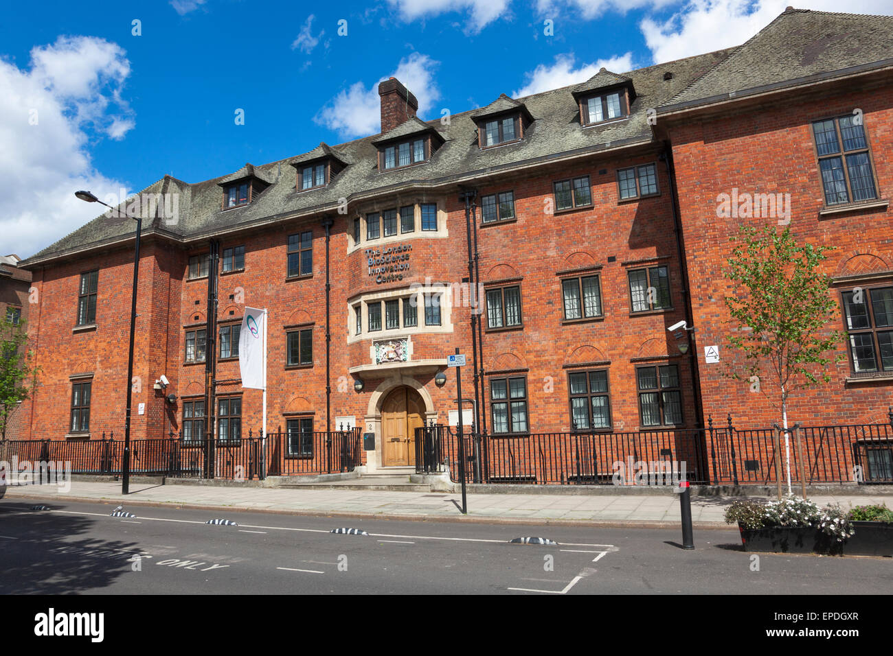 Il Royal Veterinary College RVC, Londra Bioscience Innovation Center ingresso anteriore - Londra, Inghilterra Foto Stock