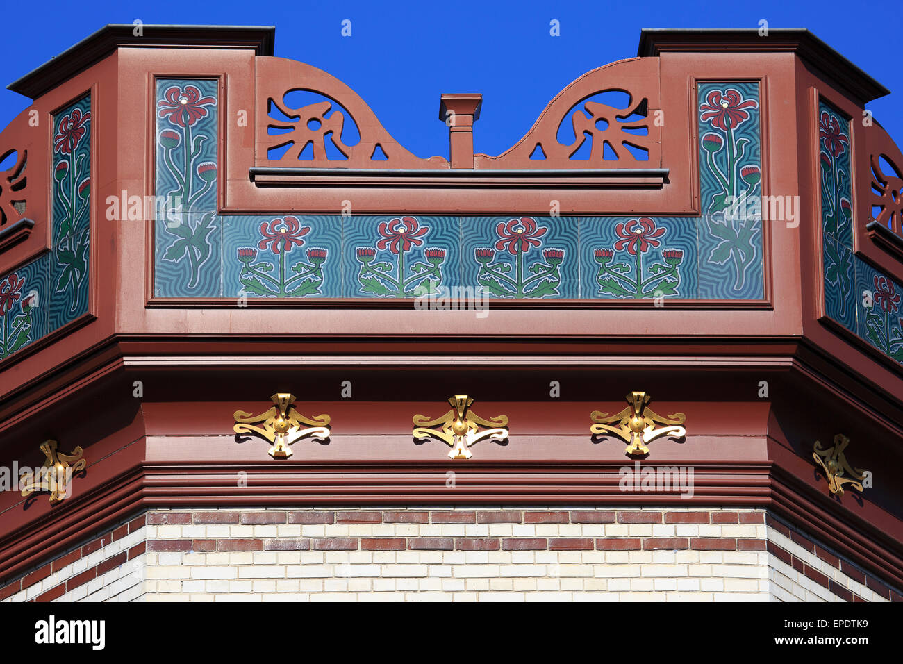 Dettaglio dell'autunno casa (una delle quattro stagioni) in stile Art Nouveau a Zurenborg ad Anversa, in Belgio Foto Stock