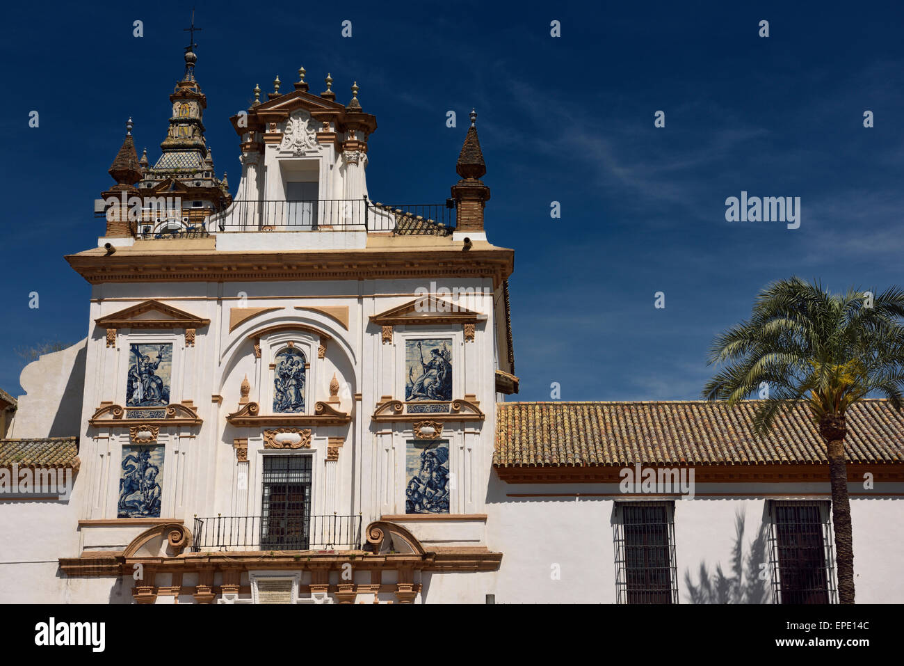 La facciata della chiesa di San Jorge a Hospital de le Caridad Siviglia Spagna Foto Stock