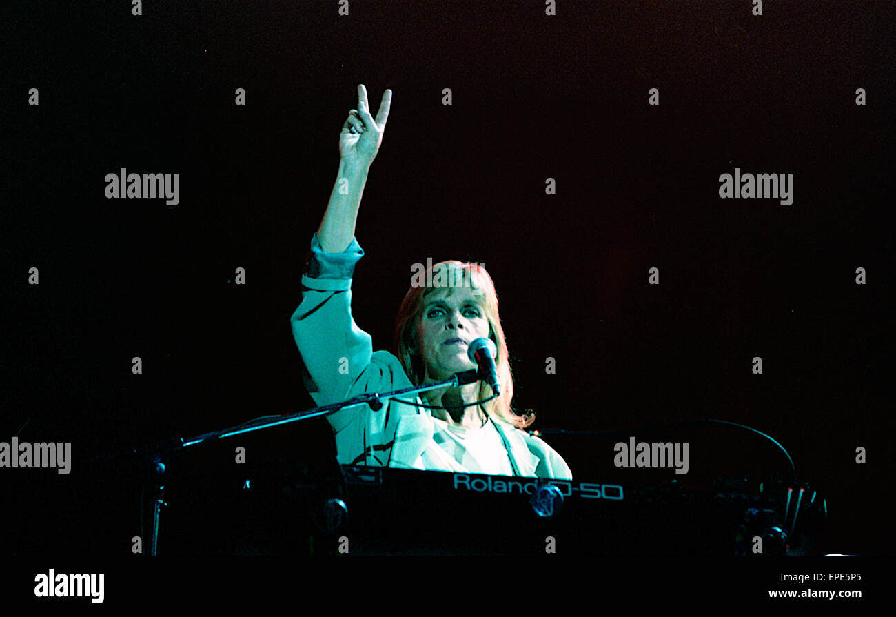 Linda McCartney sulle tastiere durante il 4 luglio in concerto a Washington DC Foto Stock