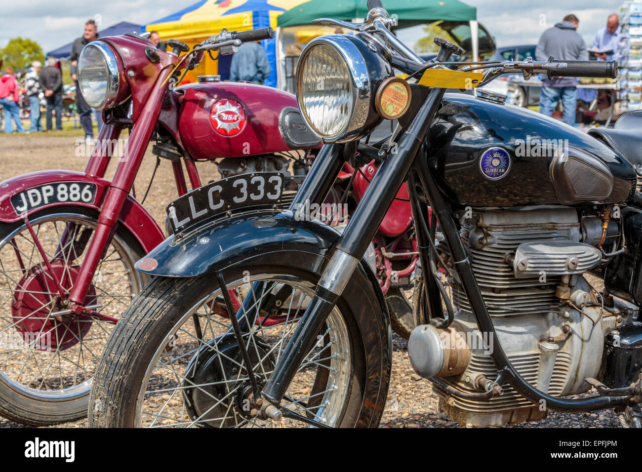 La Shuttleworth collezione Vintage del 1950 Sunbeam S8 e 1955 BSA A7 motocicli Foto Stock