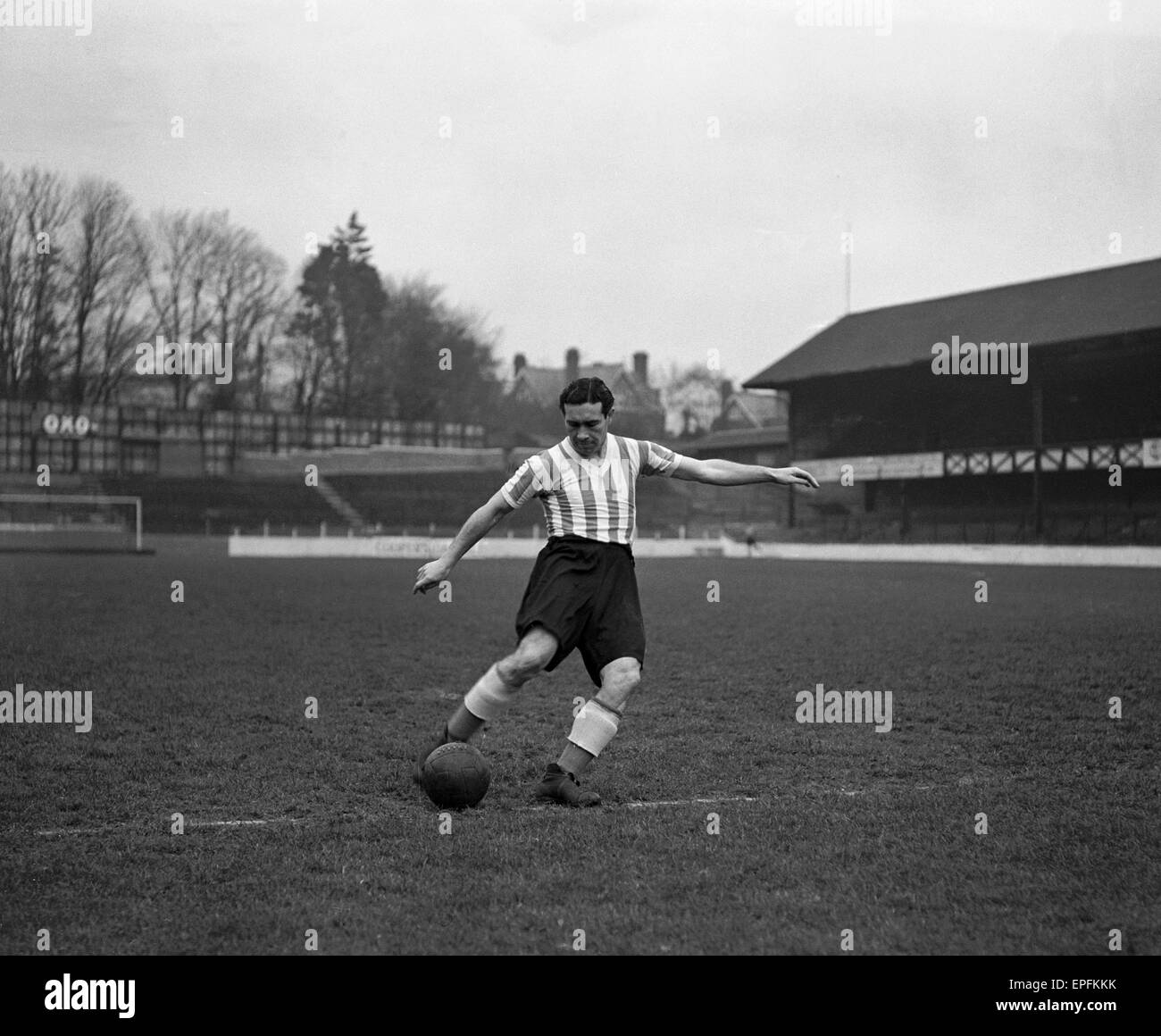 Alf Ramsay, Southampton giocatore di calcio, 1943?1949. 90 apparenze, 8 obiettivi. Nel 1948 circa. Foto Stock