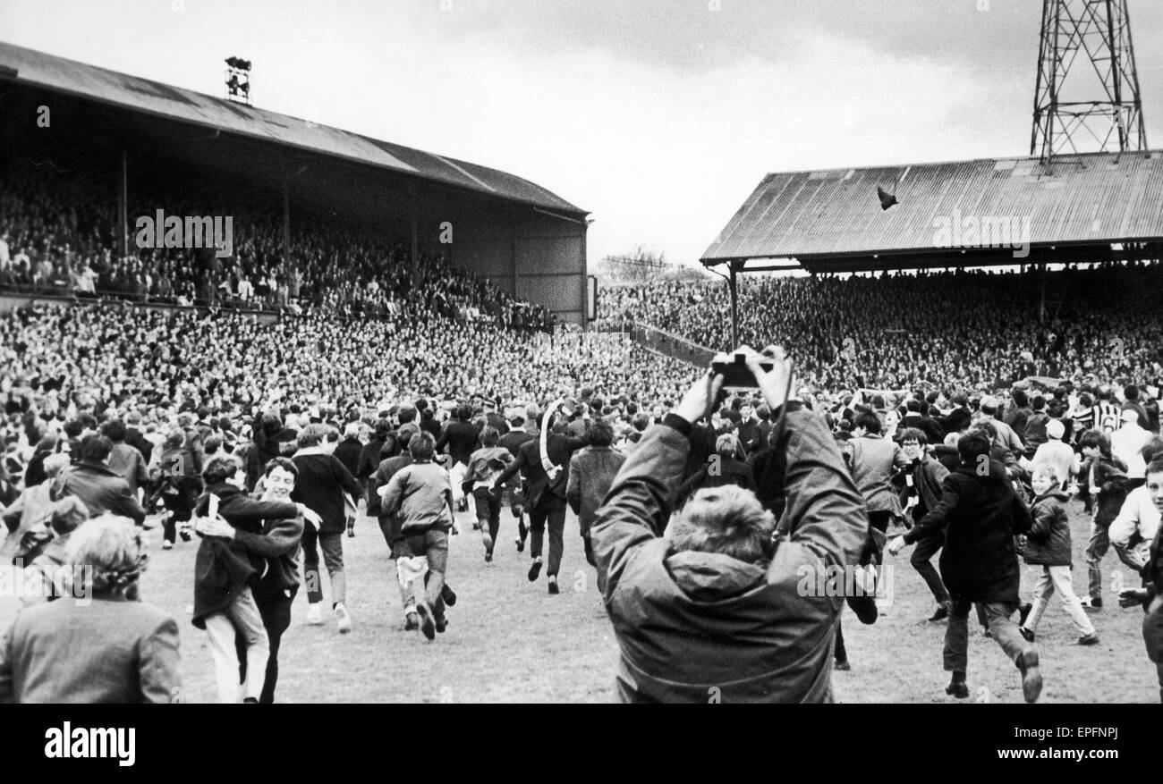 Newcastle United v Manchester City, league match presso il St James Park, sabato 11 maggio 1968. Punteggio finale: Newcastle United 3-4 Manchester City. Manchester City Champions. I vincitori. Foto Stock