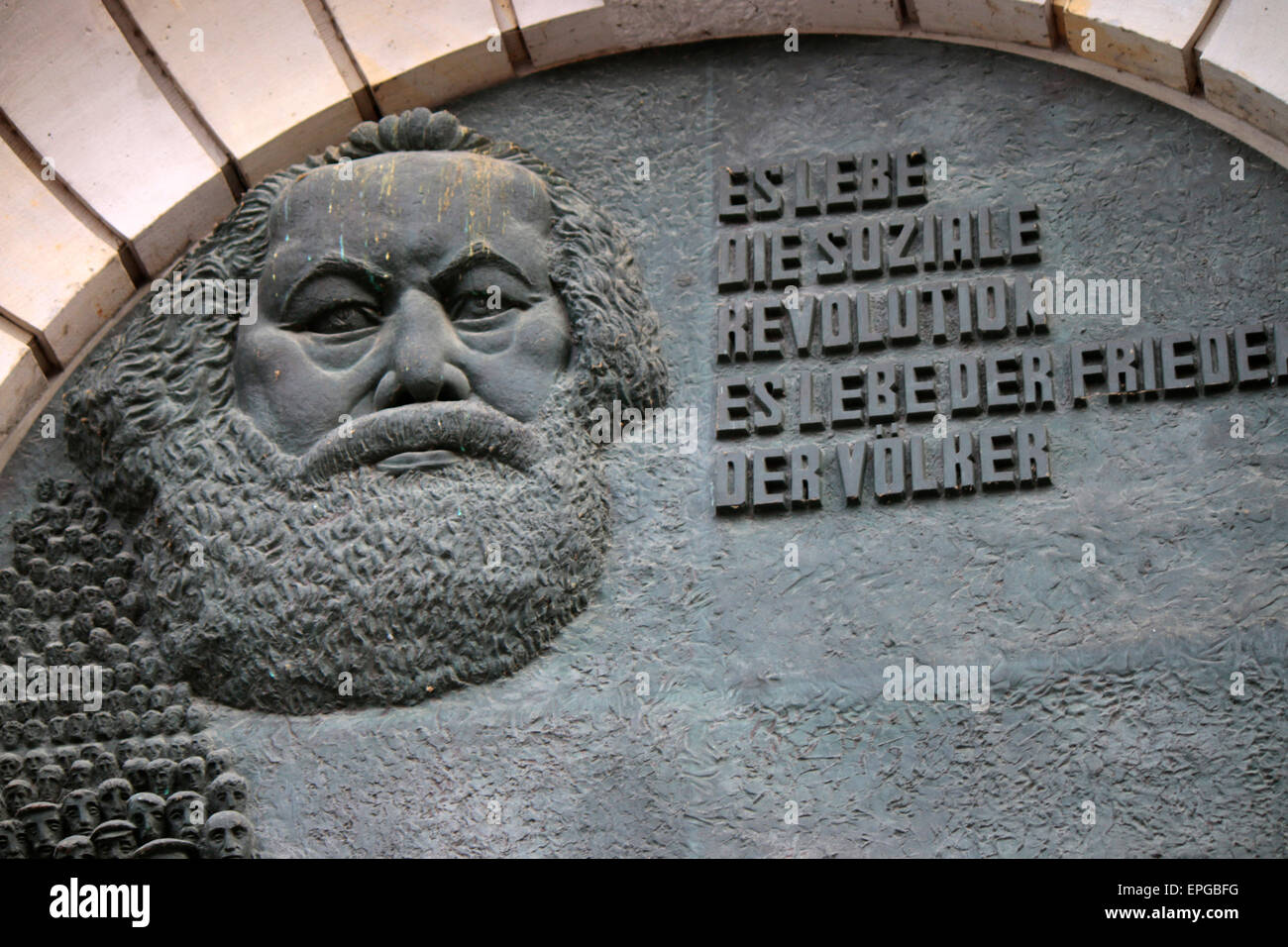 Karl Marx-Relief, Berlin-Mitte. Foto Stock