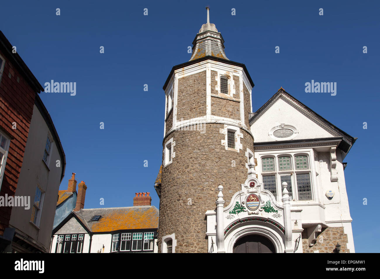 La Guild Hall, Lyme Regis, Dorset. Parte risalente ai tempi di Stuart, ora una struttura del consiglio Foto Stock