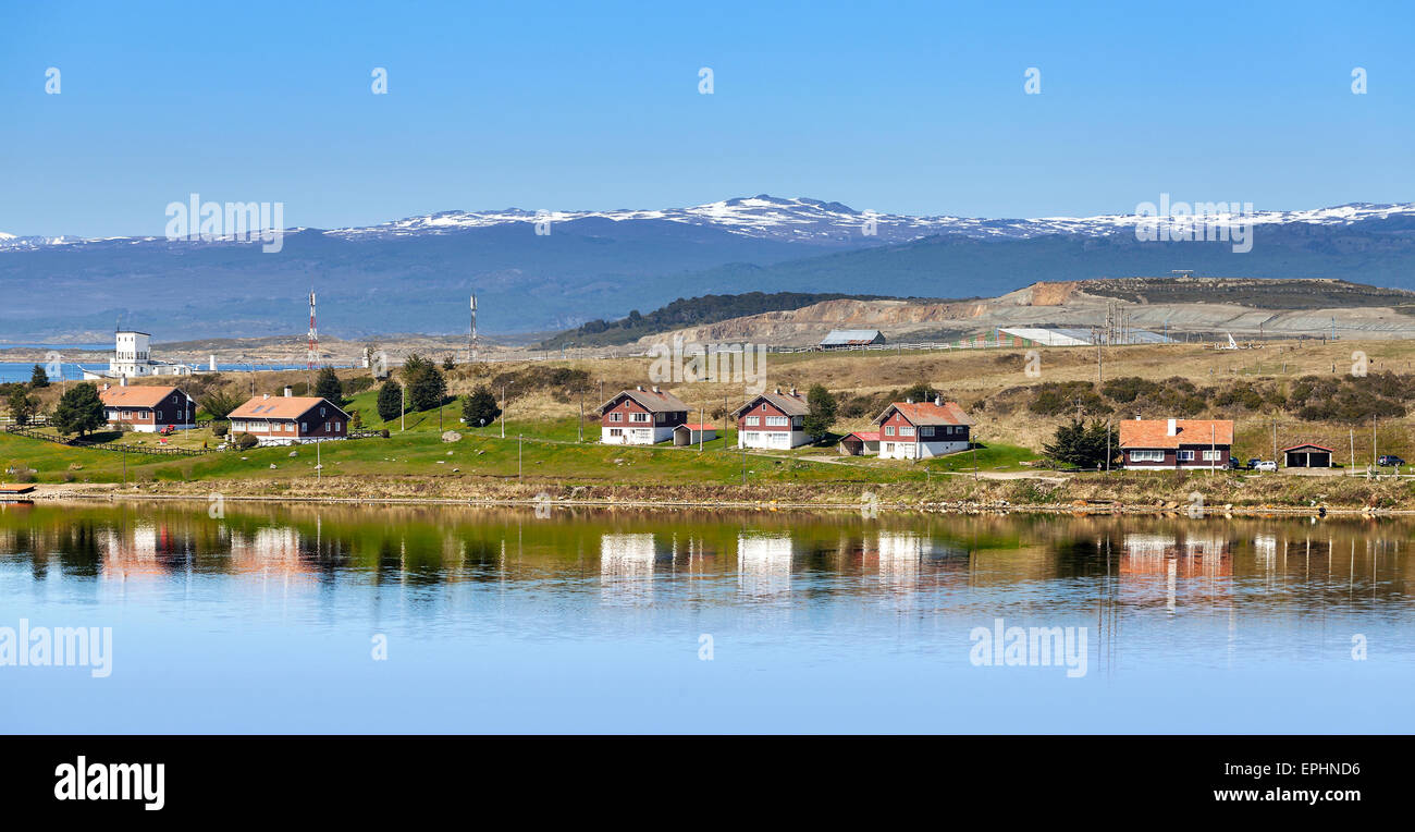 Ushuaia è la città più meridionale del mondo. Si trova sulle rive del Canale di Beagle, Argentina. Foto Stock