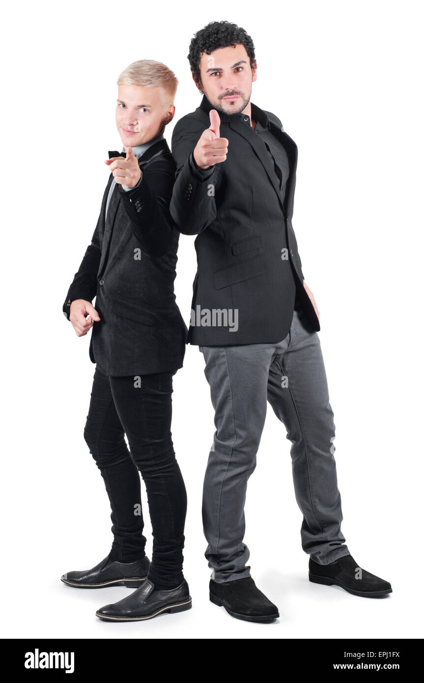 Due uomini che mostra su di voi con le dita Foto Stock