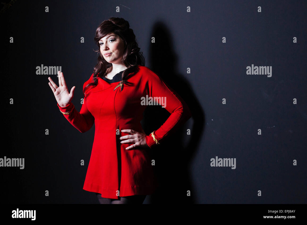 Destino Nickelsen indossando una Star Trek uniforme al gioco di ruolo convenzione 2015 a Colonia, in Germania. Il 17 maggio 2015. Foto Stock