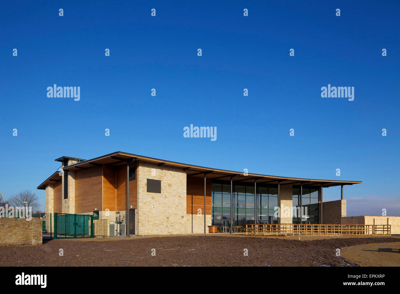 La facciata esterna di Irish World Heritage Centre, Manchester, Regno Unito Foto Stock