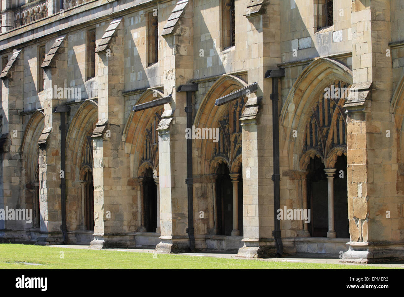 Tubazione di scarico dell edificio della Cattedrale, Norwich Cathedral, Norfolk, Regno Unito Foto Stock