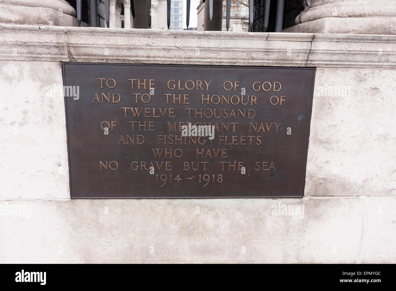 La placca che mostra il passaggio sulla Tower Hill Memorial, London, Regno Unito Foto Stock