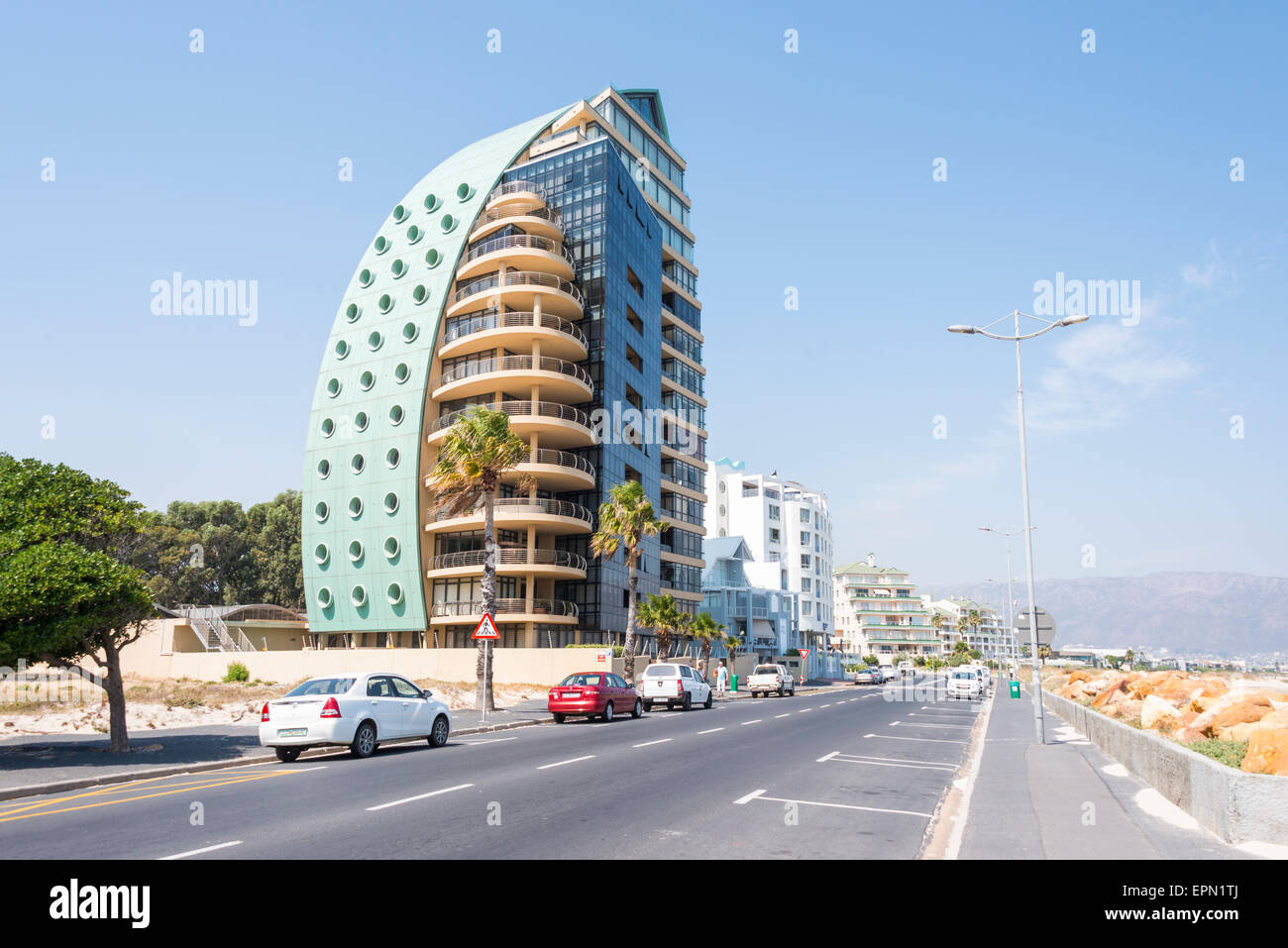 Ocean View Apartment Building, Beach Road, Strand, Helderberg District, Cape Peninsula, Provincia del Capo Occidentale, Repubblica del Sud Africa Foto Stock