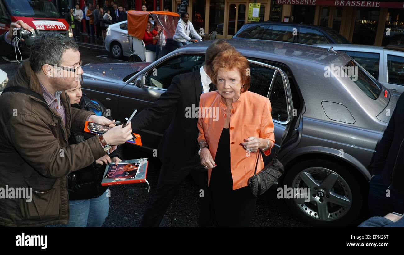Londra, UK, 19 Maggio 2015 : Cilla Black arriva al 'Sfischio stelle' libro lancio contiene i migliori momenti dei primi 65 anni di varietà helds a London Film Museum di Londra. Credito: Vedere Li/Alamy Live News Foto Stock