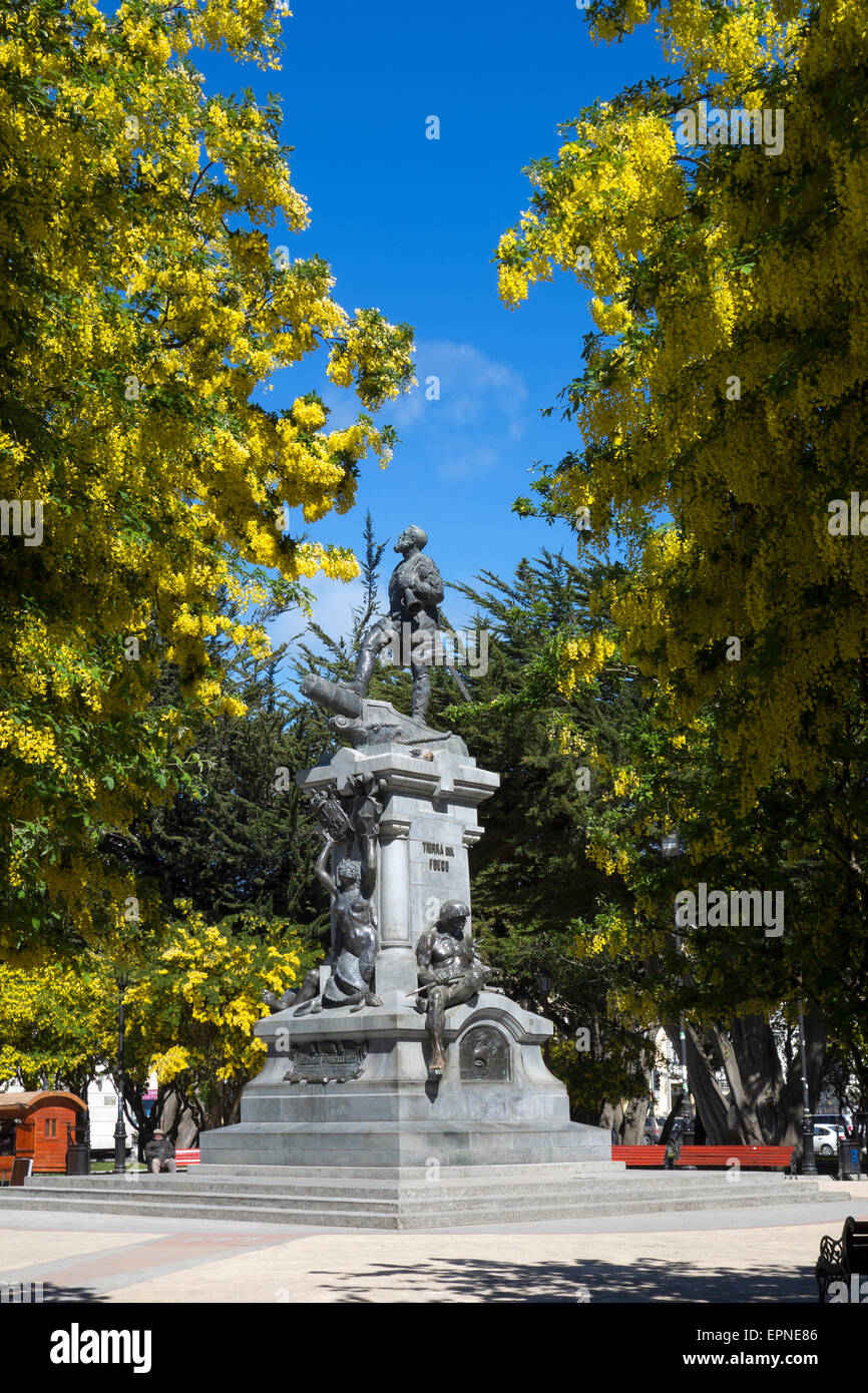 Hernando de Magallanes monumento. Plaza de Armas. Punta Arenas. Cile Foto Stock