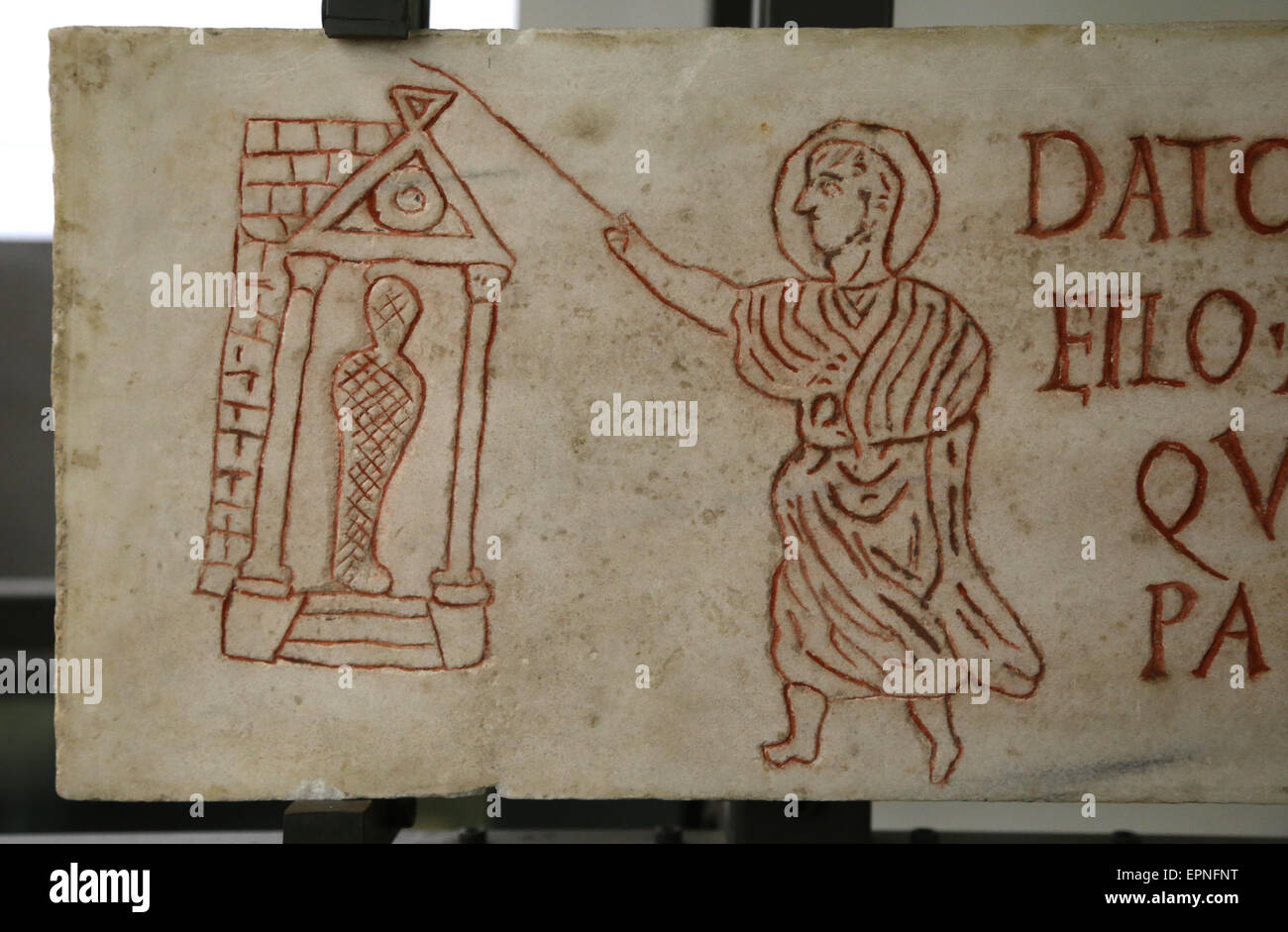 Dei primi cristiani. Pietra tombale di Datus. La figura rappresentano la risurrezione di Lazurus. Dalle catacombe. Roma. 3° C. d. Vaticano. Foto Stock
