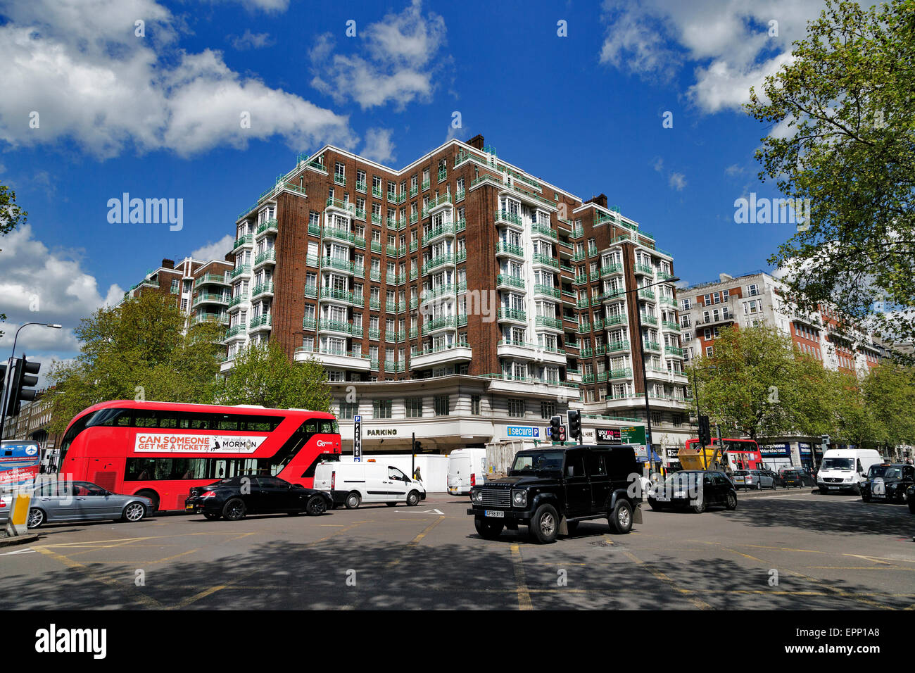 Art deco appartamento edificio; Marylebone Road; Londra; Inghilterra; Regno Unito Foto Stock