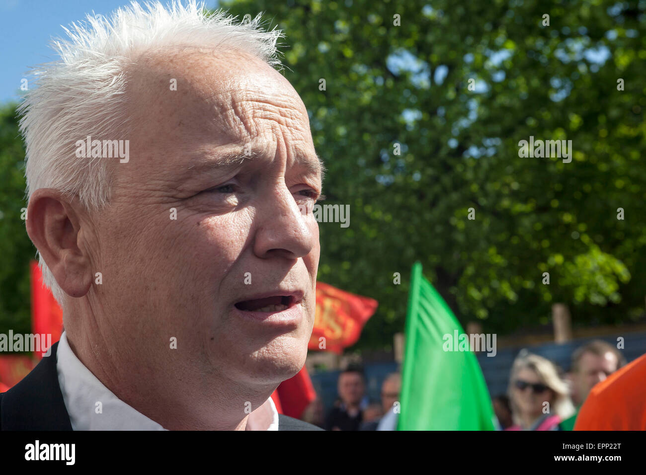 Copenhagen, Danimarca, Maggio 20th, 2015: Ryanair Direttore del Personale, Eddie Wilson, nella foto al di fuori del tribunale del lavoro di Copenaghen, nel caso in cui tra Ryanair e la Confederazione Danese dei Sindacati appena conclusa la riunione preliminare per quanto riguarda la loro controversia Credito: OJPHOTOS/Alamy Live News Foto Stock