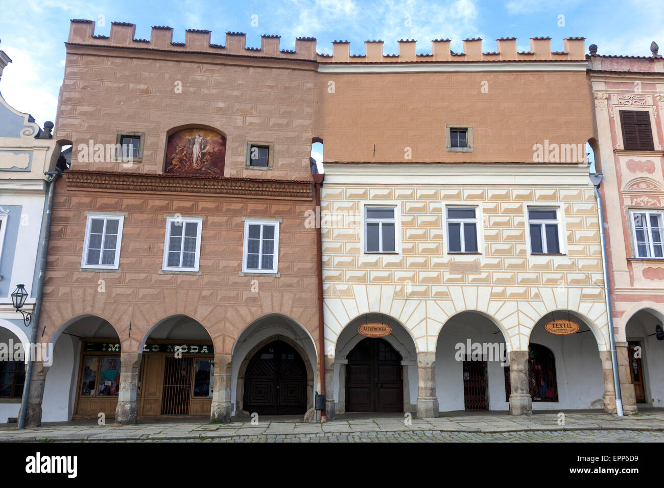 Telc, Repubblica Ceca, patrimonio mondiale UNESCO Città, la piazza principale, facciata townhouses Foto Stock