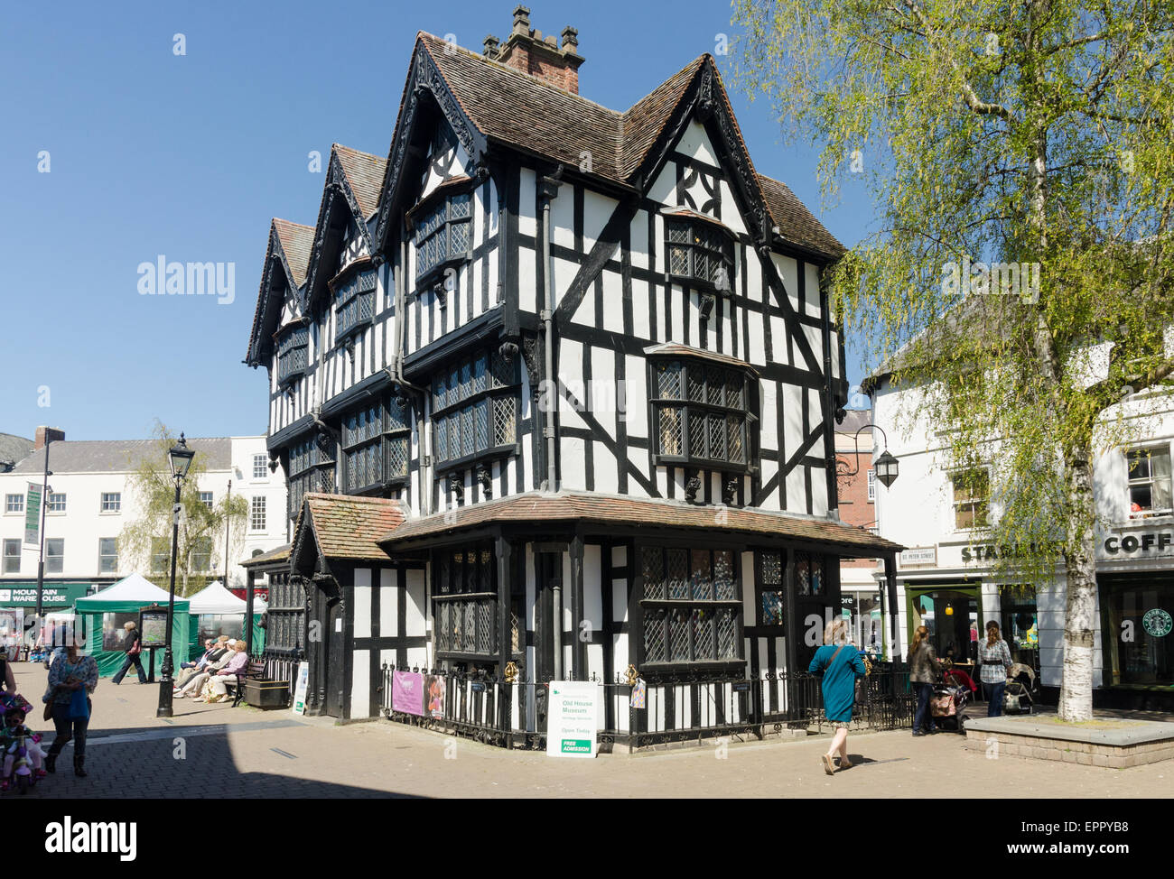 La vecchia casa in bianco e nero casa in legno e muratura in Città Alta, Hereford fu costruito nel 1621 ed è ora un museo Foto Stock