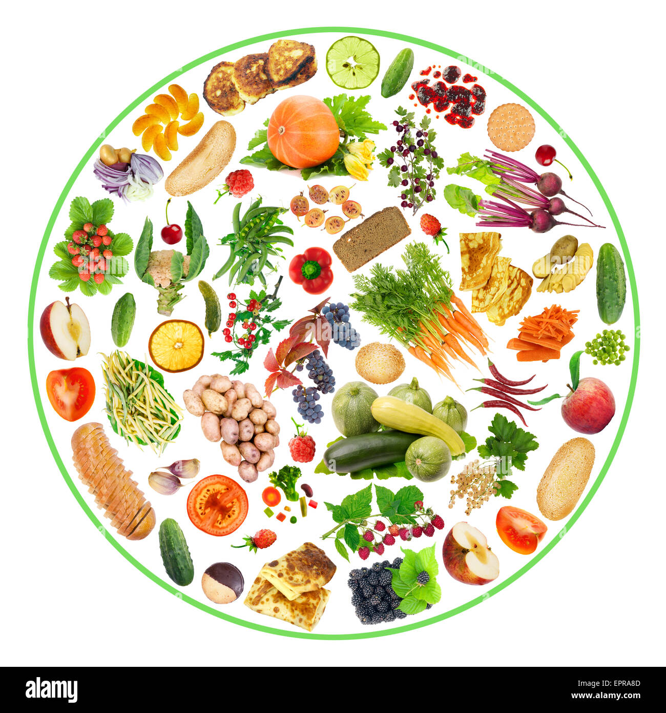 Vegetariano bio cibo ecologico - frutta e verdura e pane sul mio concetto di piastra. Cerchio isolato collage fatti a mano Foto Stock