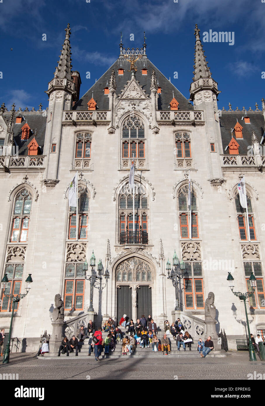 La Corte Provinciale è il miglior esempio di come Bruges il mercato (Grote Markt) Provinciaal Hof Foto Stock