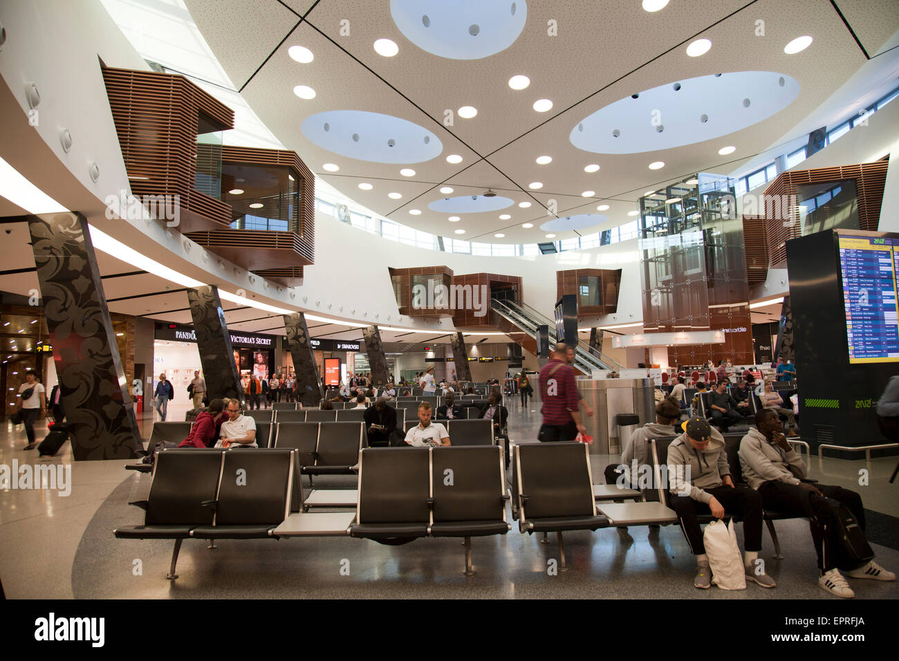 Lisbona aeroporto Portela vista interna della zona di attesa - Lisbona - Portogallo Foto Stock