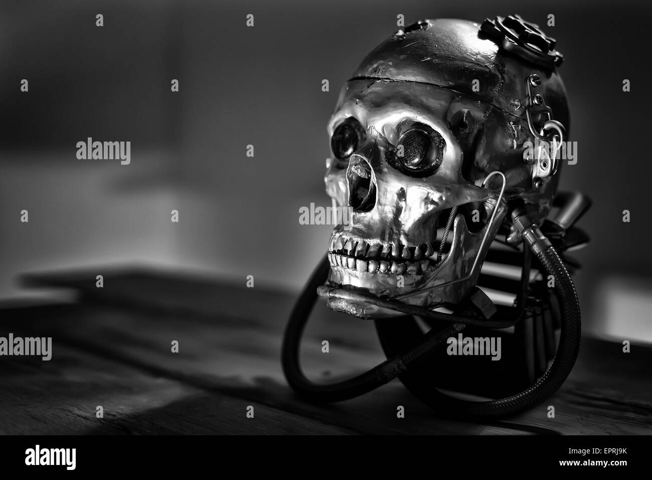 Cranio di una dimensione umana robot Foto Stock