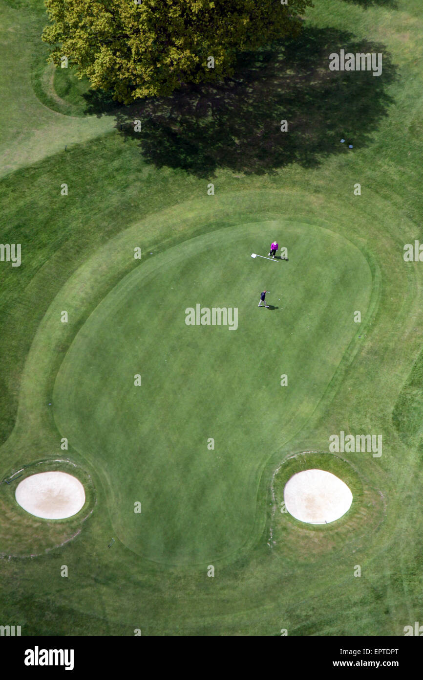 Vista aerea di un foro di golf su un campo da golf Foto Stock