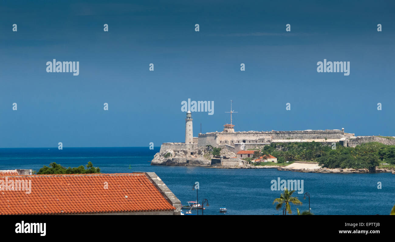 Faro di waterfront, Faro Castillo del Morro, Morro Castle, Havana Bay, Havana, Cuba Foto Stock