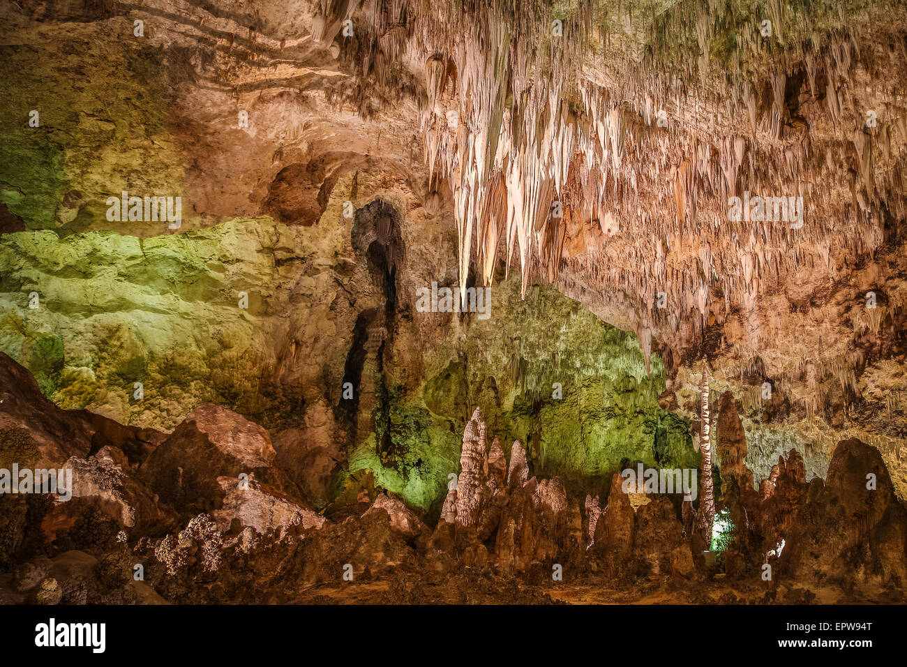 Dripstone grotta, parco nazionale di Carlsbad Cavern, Nuovo Messico, STATI UNITI D'AMERICA Foto Stock