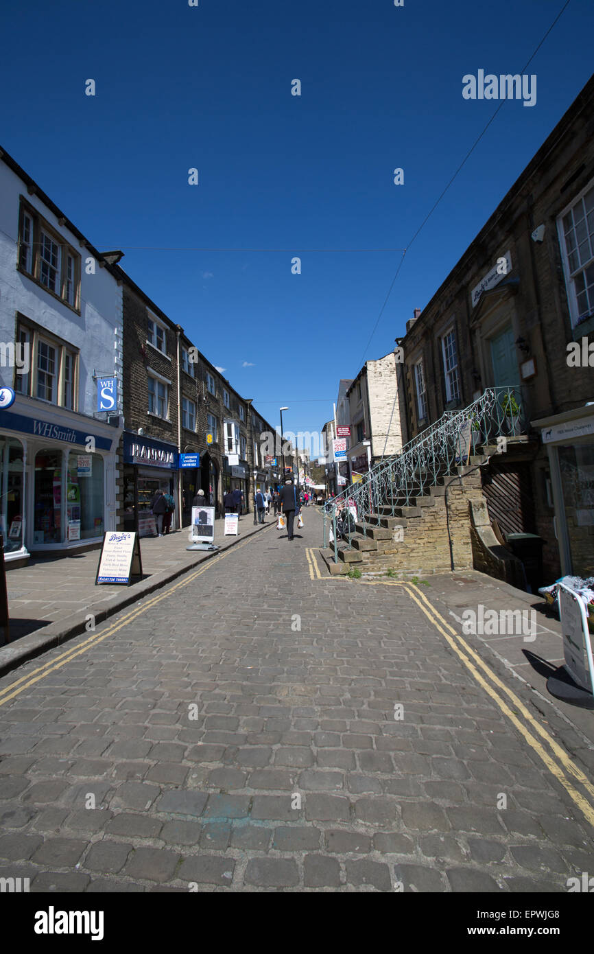 Città di Skipton, Inghilterra. Vista pittoresca di Skipton's Sheep Street. Foto Stock