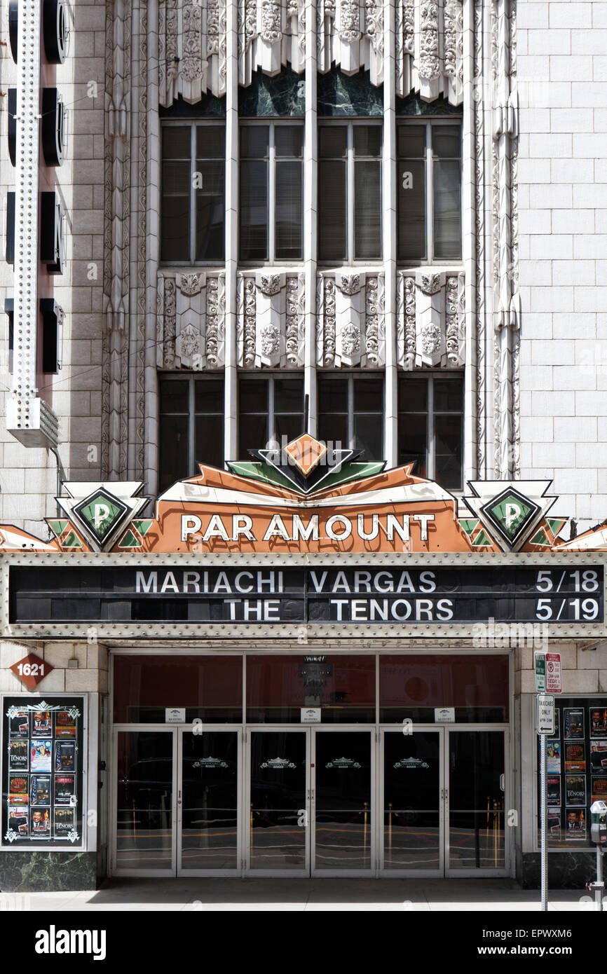 L'art deco ingresso principale al Paramount Theatre di Downtown Denver, Colorado, Stati Uniti d'America. (Posto sul Registro Nazionale dei Luoghi Storici nel 1980). Foto Stock