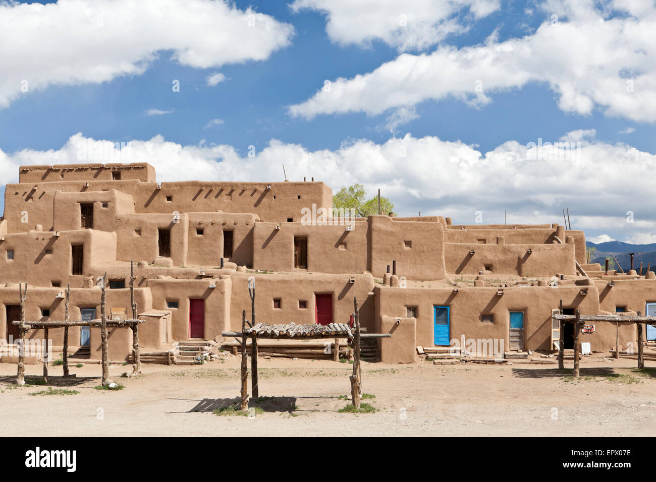 Il nativo di antico insediamento americano di Taos Pueblo, Nuovo Messico, Stati Uniti d'America. Foto Stock