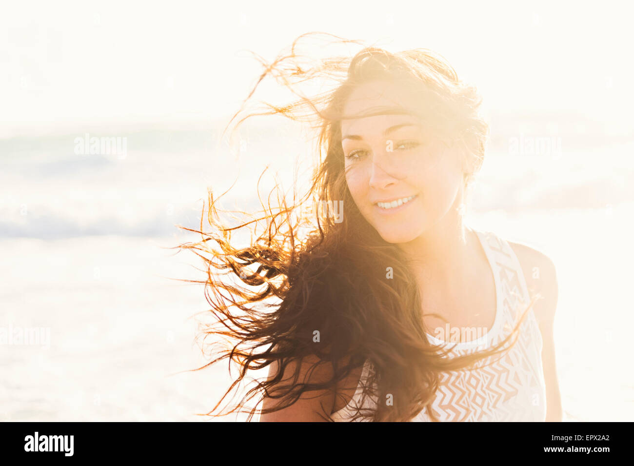 Stati Uniti d'America, Florida, Giove, ritratto di donna sulla spiaggia Foto Stock