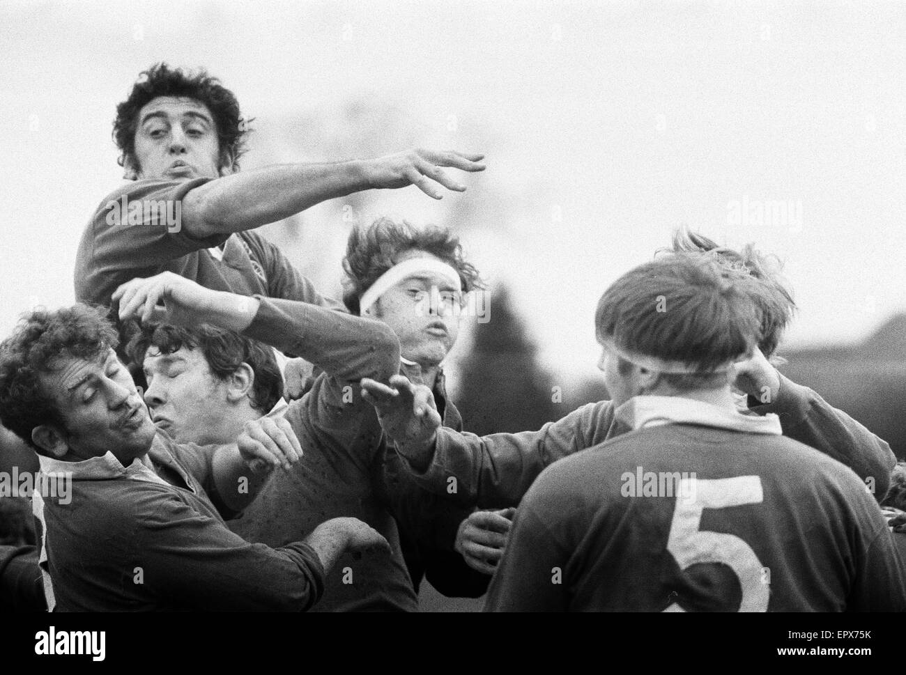 London Wasps v Llanelli Scarlets, Rugby Union match, marzo 1970. Foto Stock