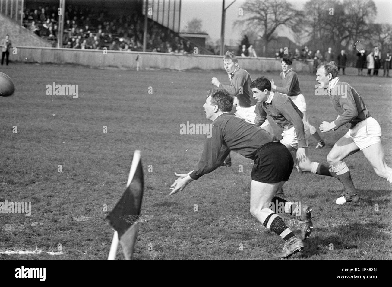London Wasps v Llanelli, Rugby Union Match, marzo 1966. Foto Stock