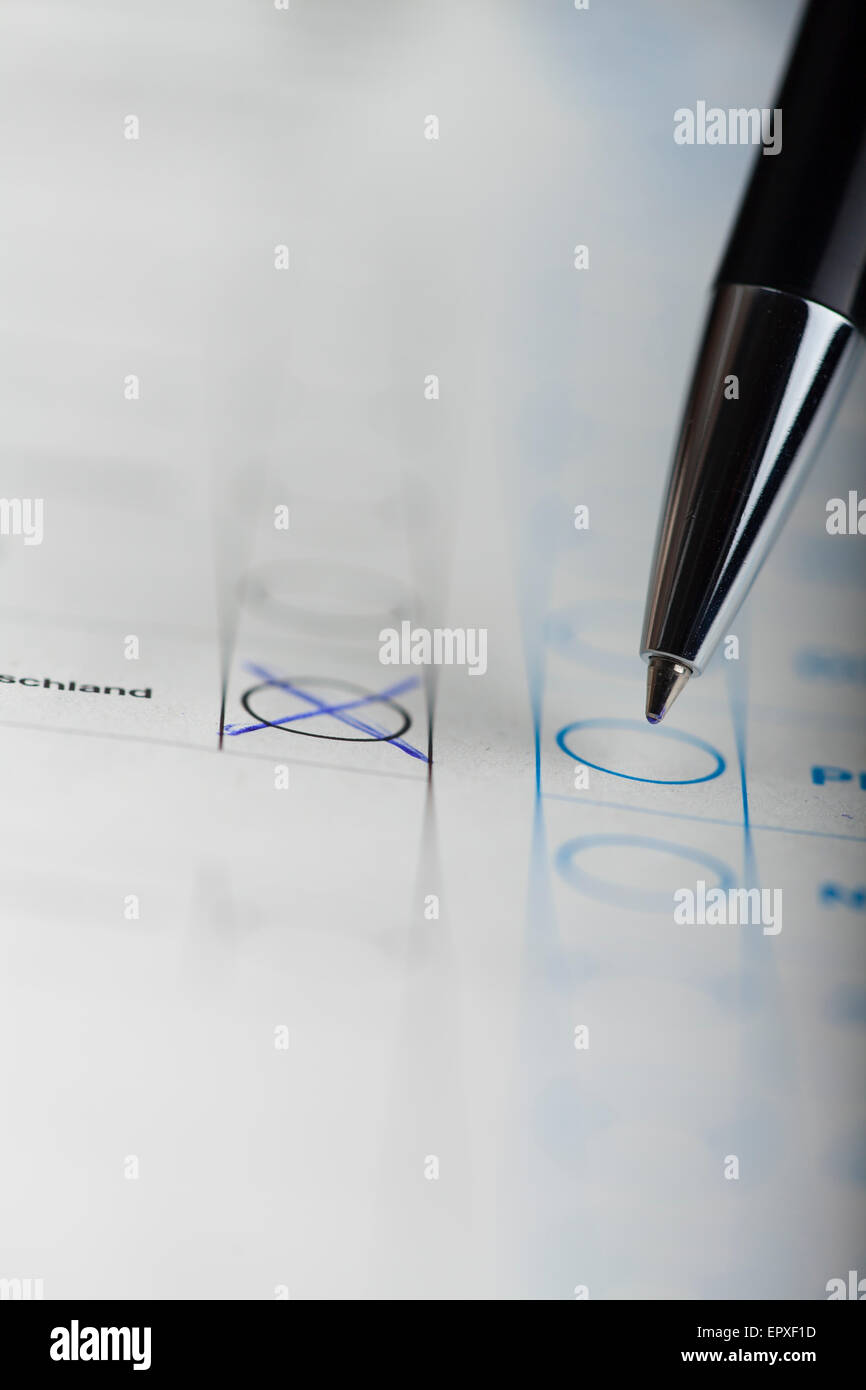 Penna su un modulo di elezione Foto Stock